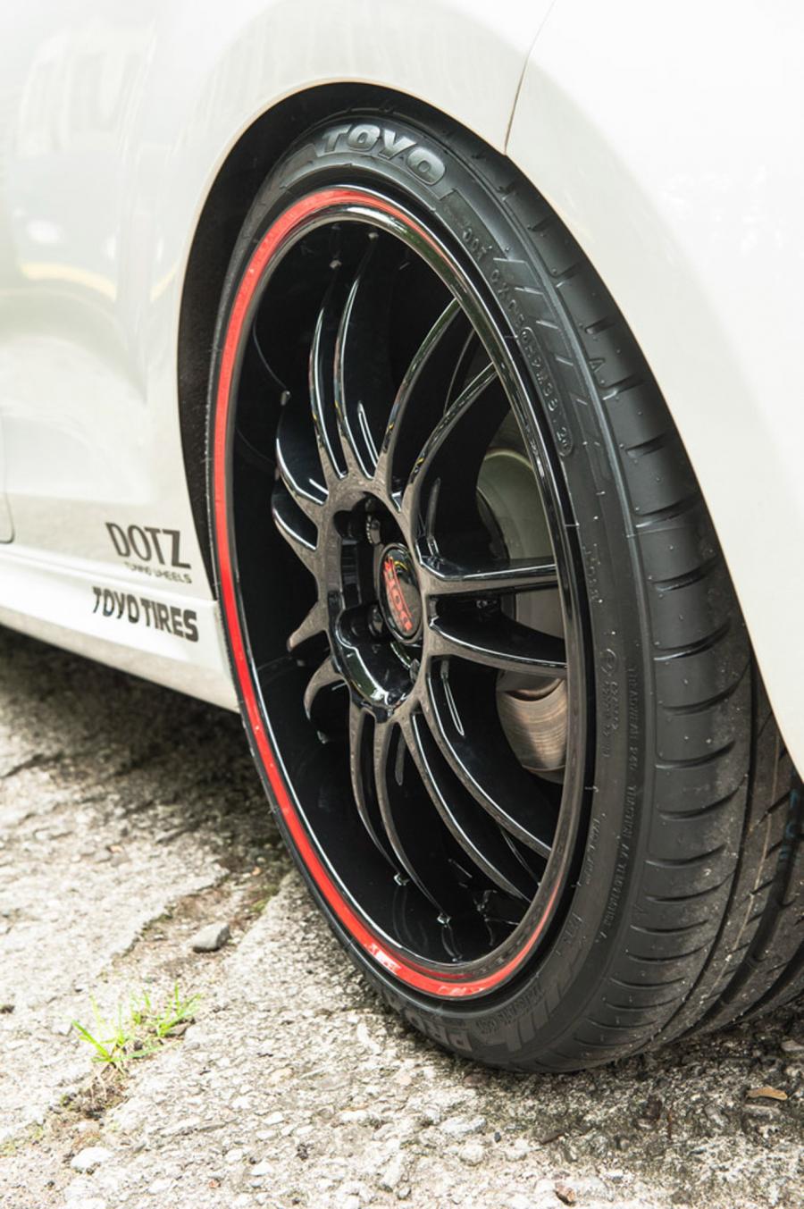  Volkswagen Golf GTi Edition 35 by Dotz Shift 2014 года  (фото 7 из 10)